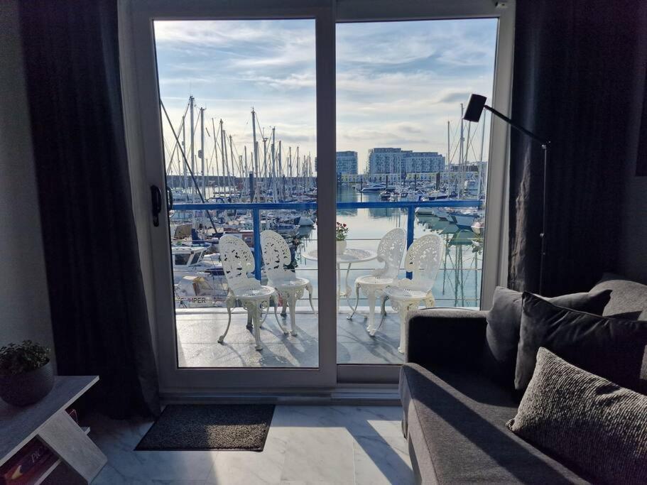 Sea Breeze In Marina With Free Parking Hébergement de vacances